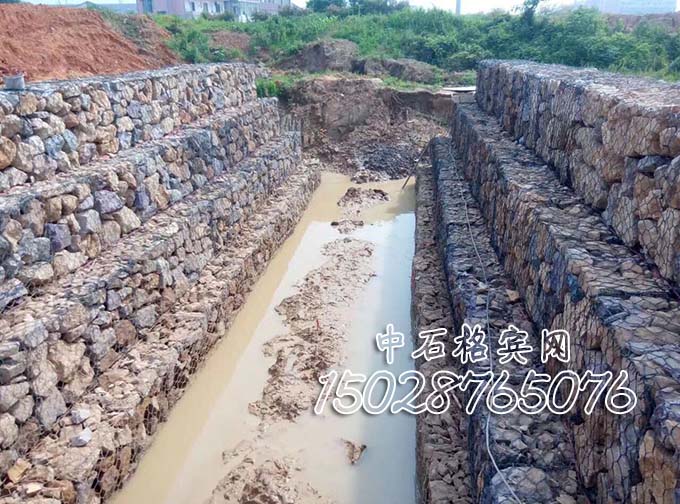 格賓網(wǎng)擋墻15028765076